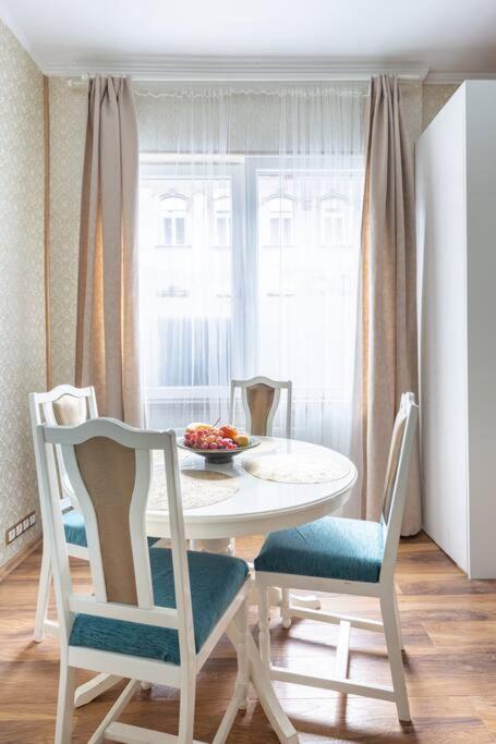 Stylish Central Budapest Apartment מראה חיצוני תמונה