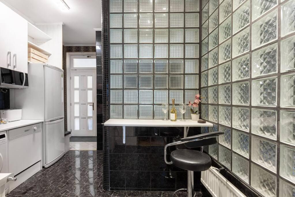 Stylish Central Budapest Apartment מראה חיצוני תמונה