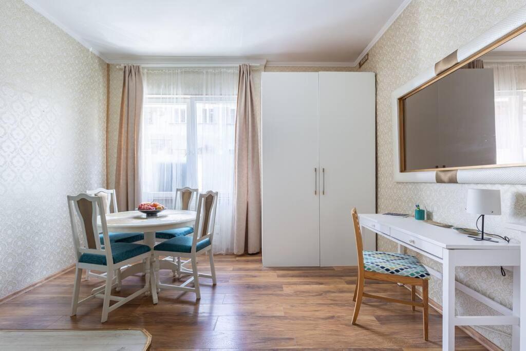 Stylish Central Budapest Apartment מראה חיצוני תמונה