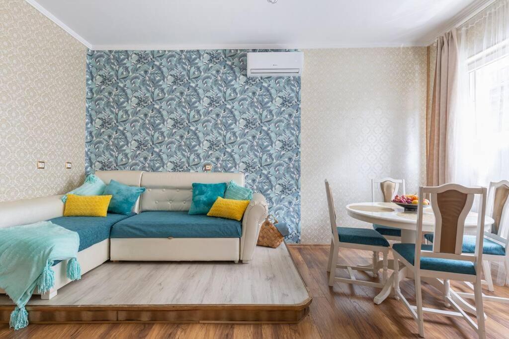 Stylish Central Budapest Apartment מראה חיצוני תמונה